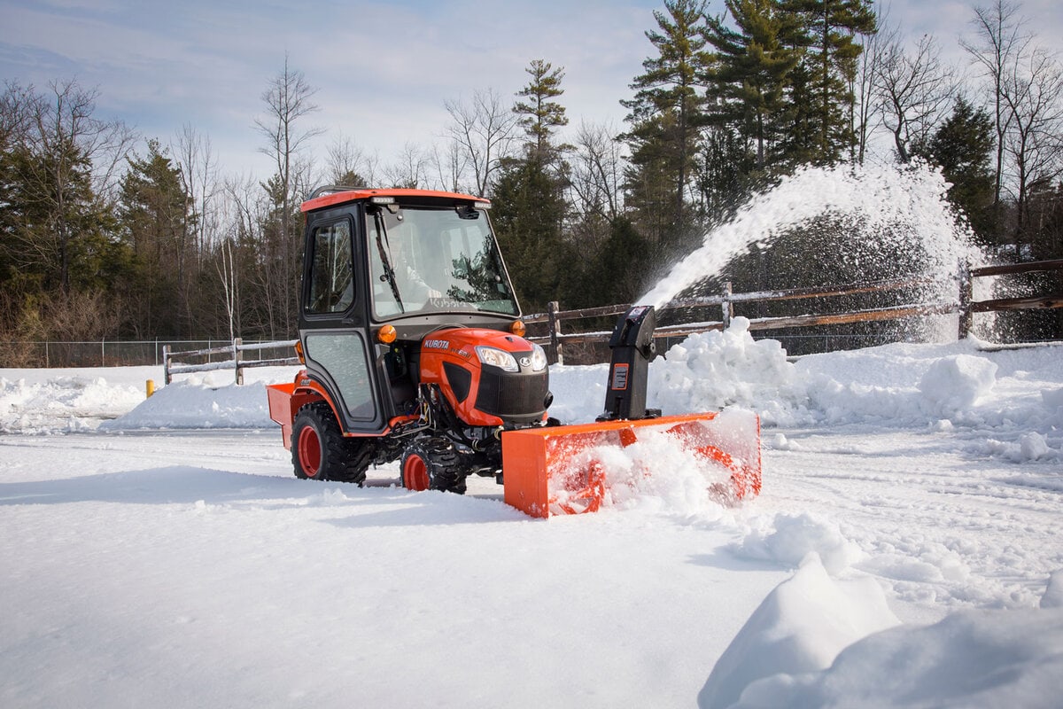 Kubota B2650HDUA KMT kommunalTechnik