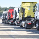 Fertige Renault Trucks stehen bereit zur Auslieferung in Bourg-en-Bresse