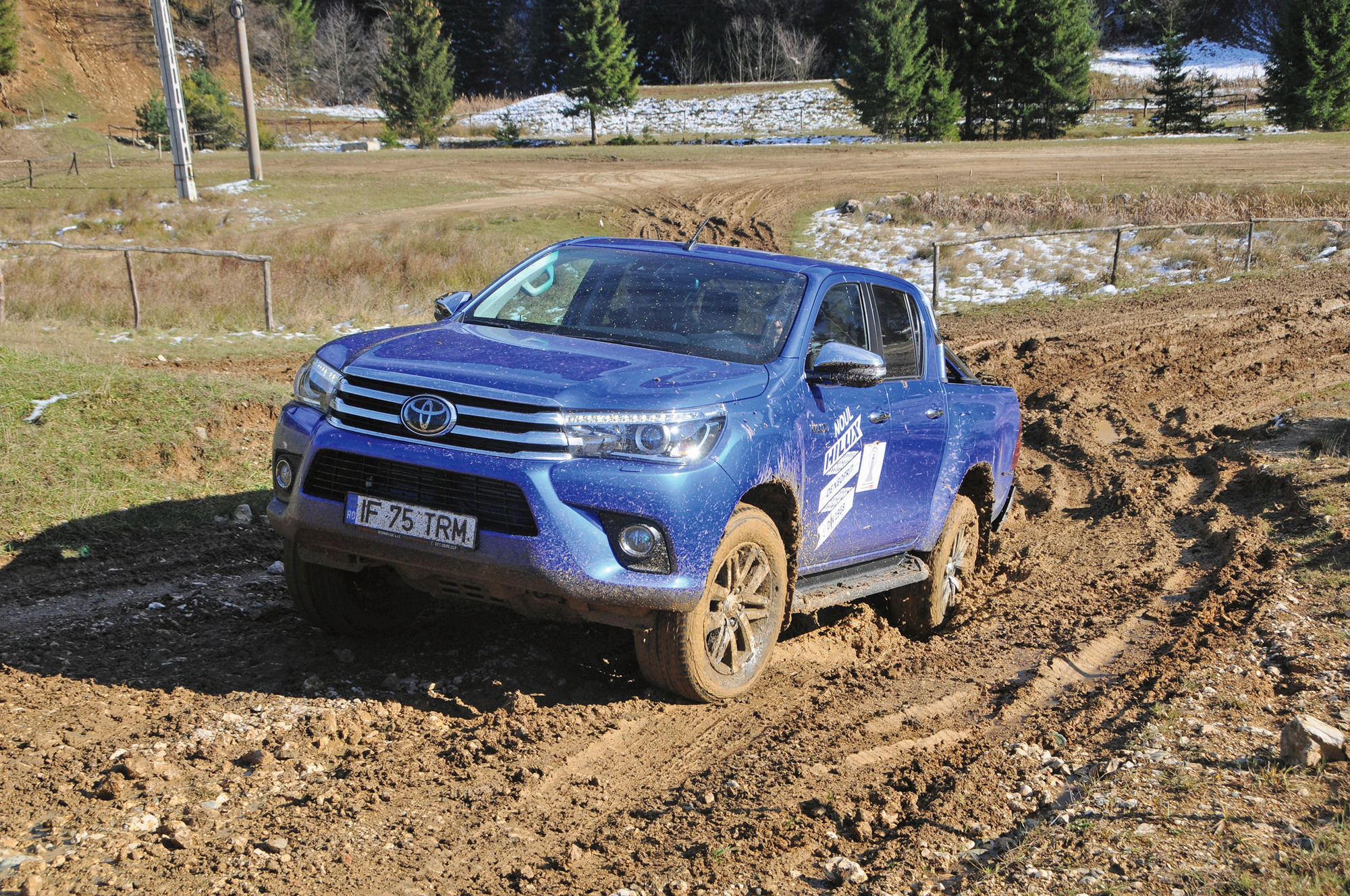 Toyota Hilux TIR transNews