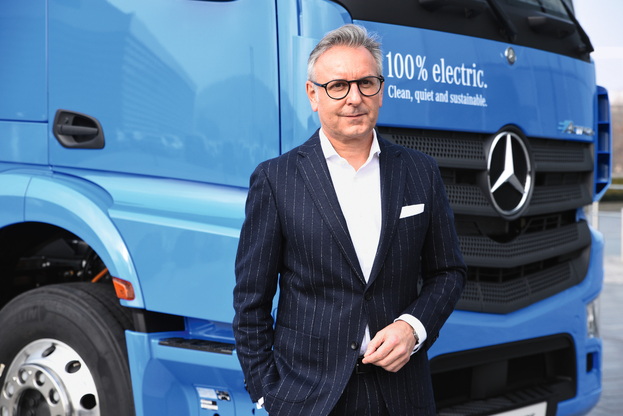 Stefan Buchner Mer­cedes-Benz ­Trucks eActros TIR transNews