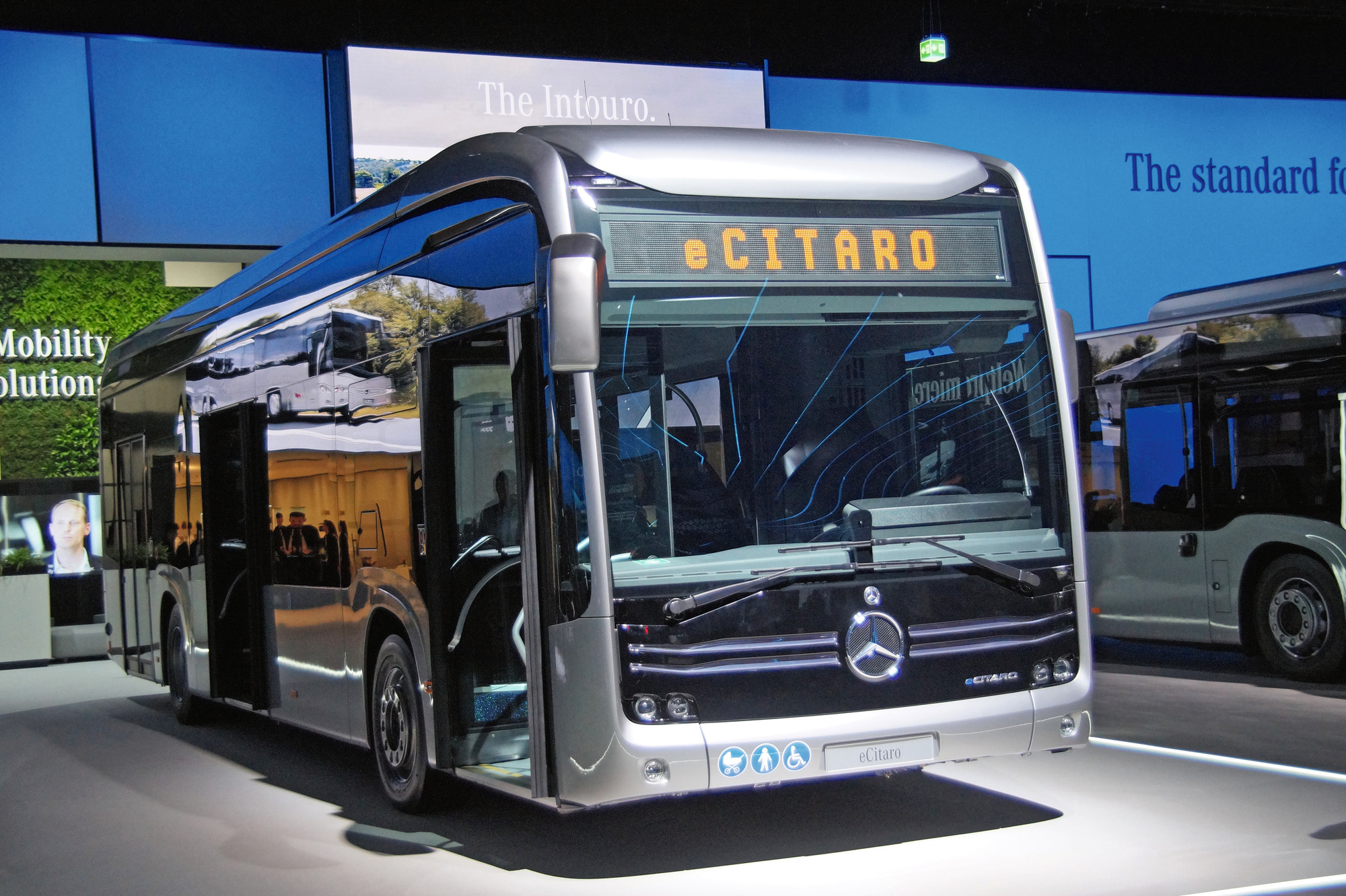 Mercedes-Benz eCitaro IAA Nutzfahrzeuge TIR transNews