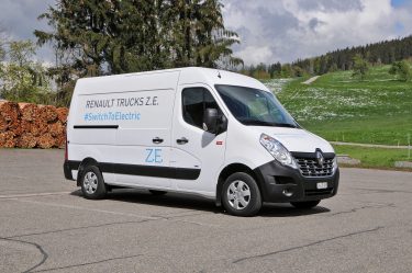 eTransporter Renault Master Z.E. VW e-Crafter TIR transNews