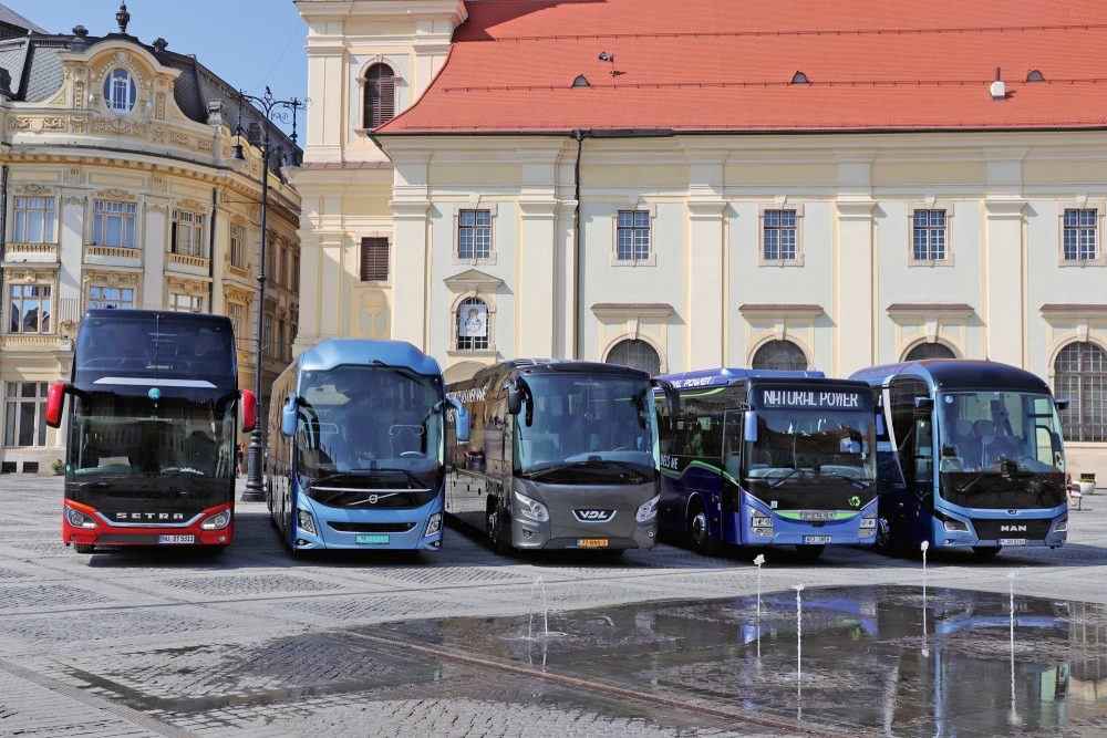 Testbusse des Coach Euro Test CET TIR transNews