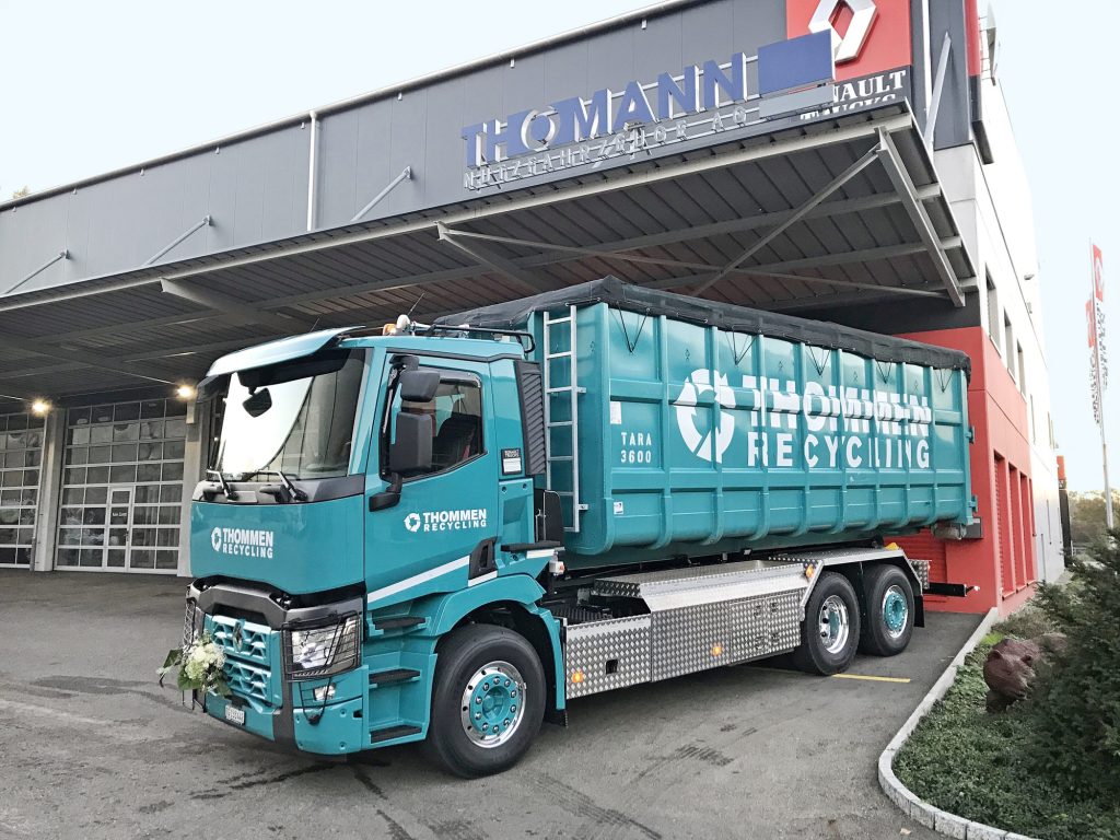 Renault Trucks C460 P6×2 mit Recycling-Aufbau von Georges Bleiker TIR transNews