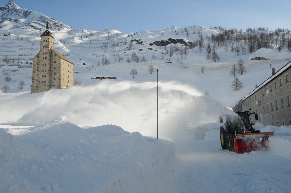 Robert Aebi Winterdienst Fahrtage Simplon 2020 TIR transNews