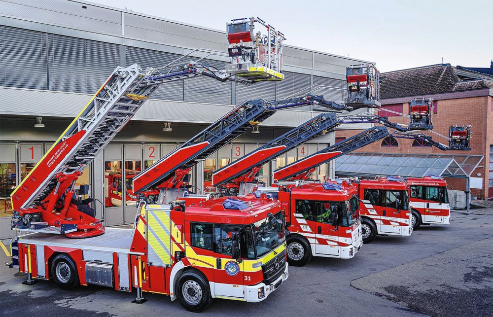 Berufsfeuerwehren Basel und Bern Stützpunktfeuerwehr Burgdorf Mercedes-Benz Econic 1835 L 4×2 TIR transNews