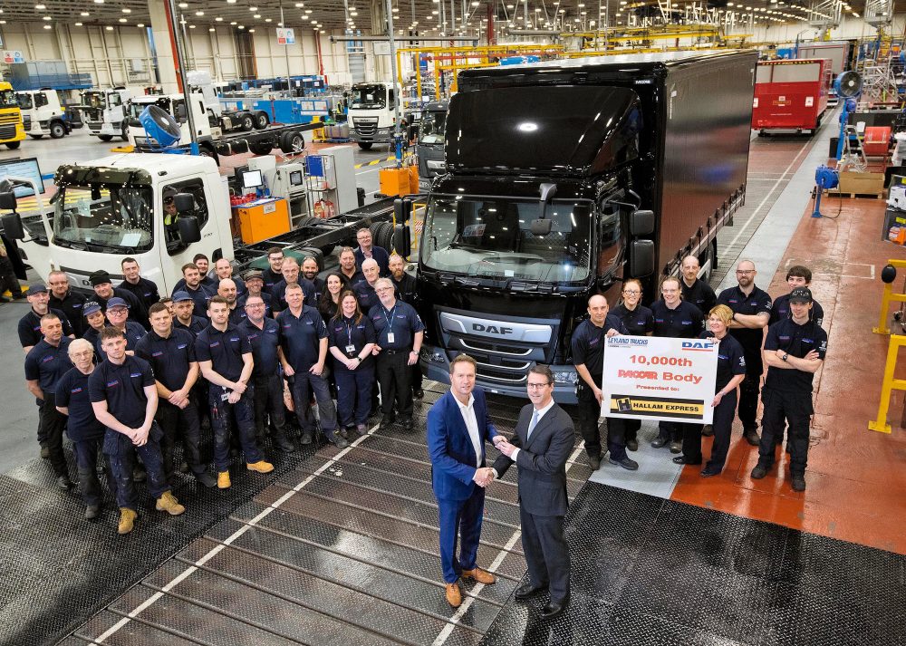 DAF-Werk Leyland Aufbauprogramm TIR transNews