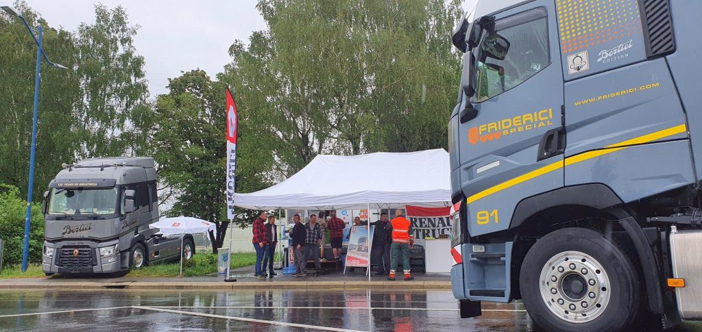 Renault Trucks Dankeschön Rastplätze A1 Berufsfahrer St-Prex TIR transNews