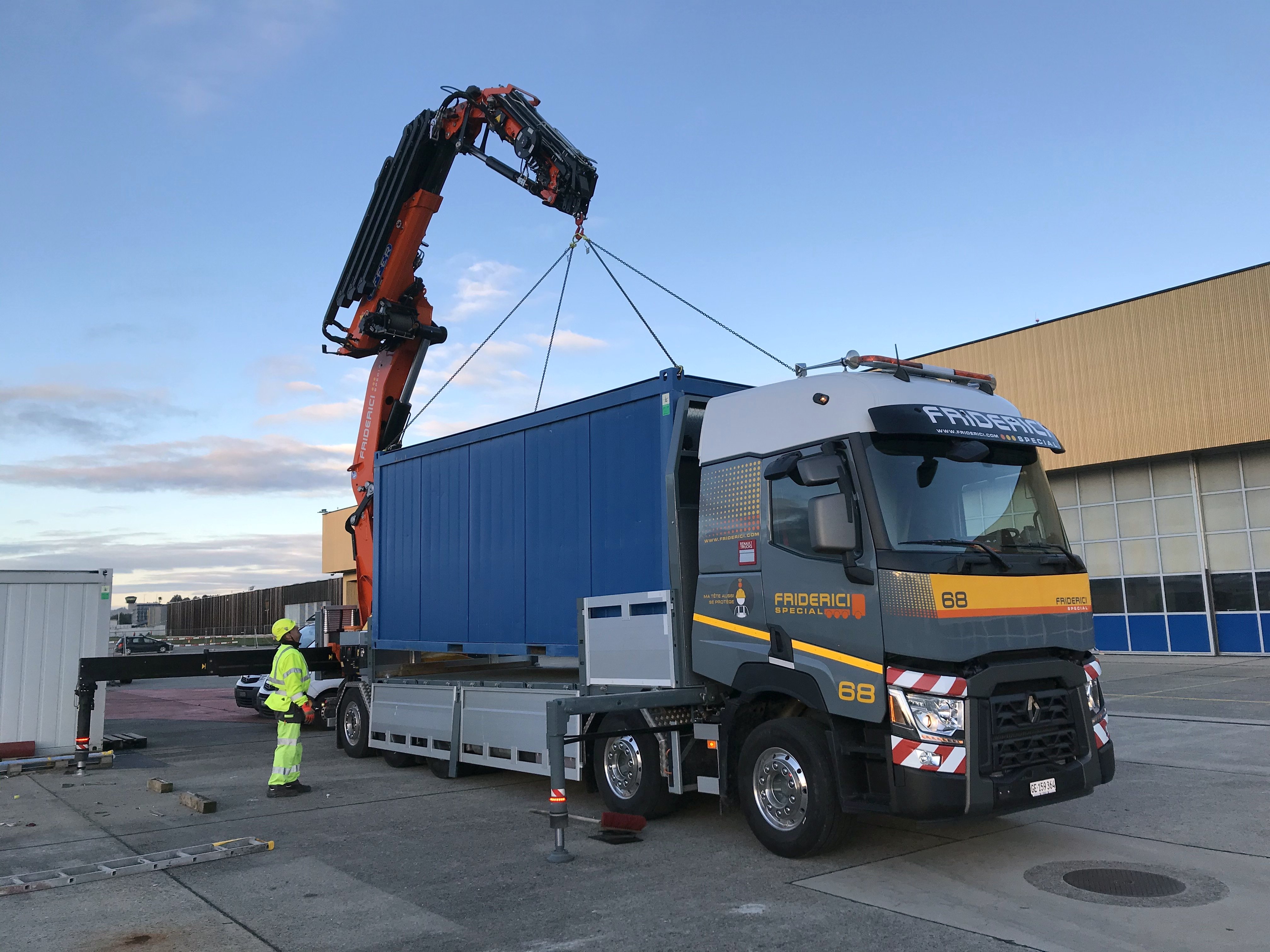 Friderici Spécial S.A. Renault Trucks TIR transNews