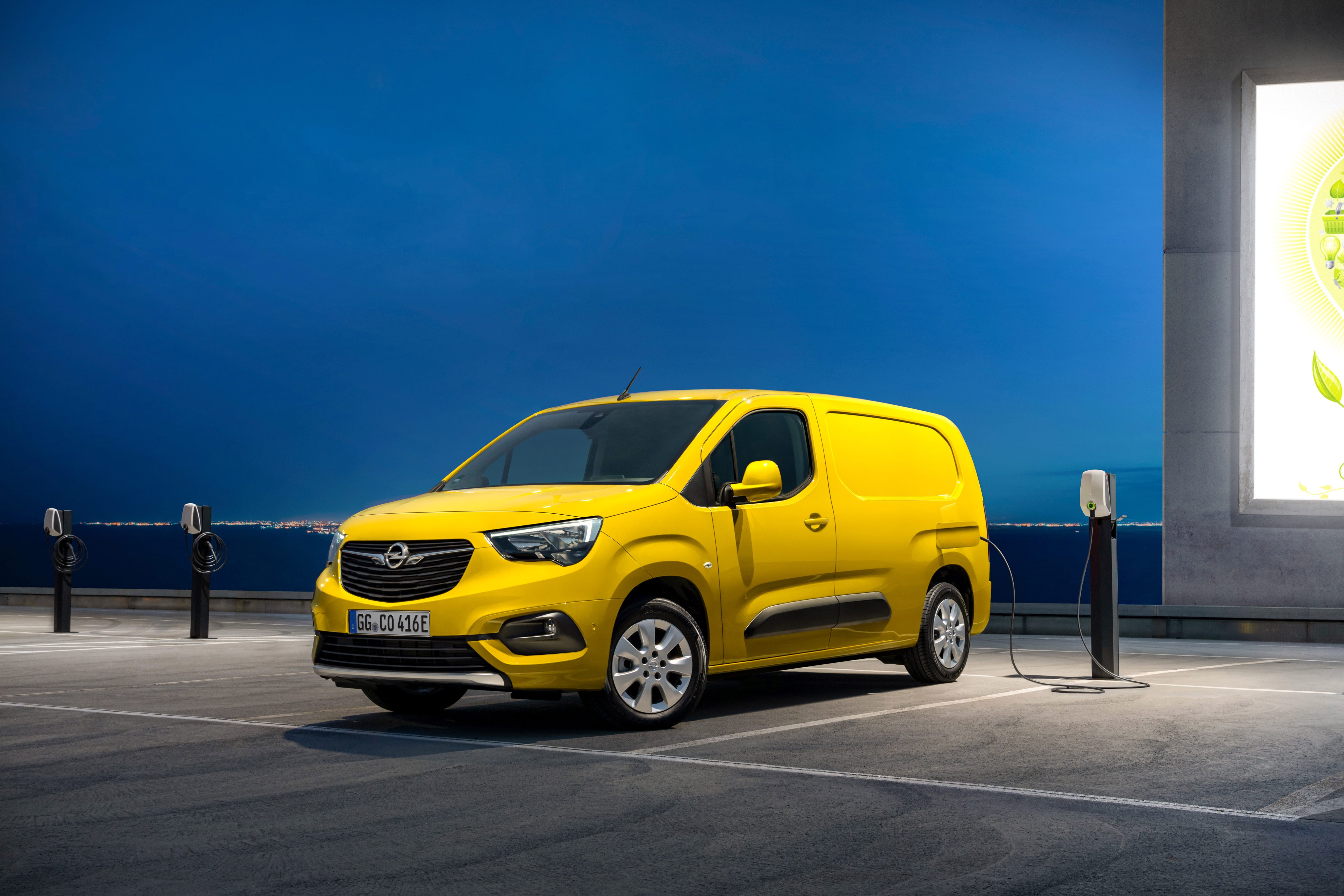 Opel Combo-e Cargo TIR transNews