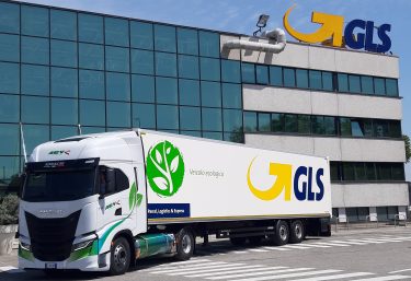 Iveco S-Way LNG-Motor GLS TIR transNews