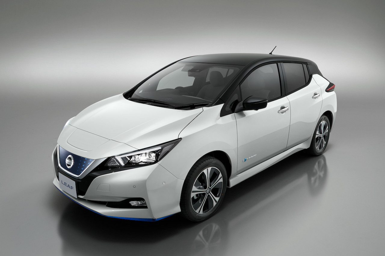 Nissan E-Transporter e-NV200 und Leaf TIR transNews