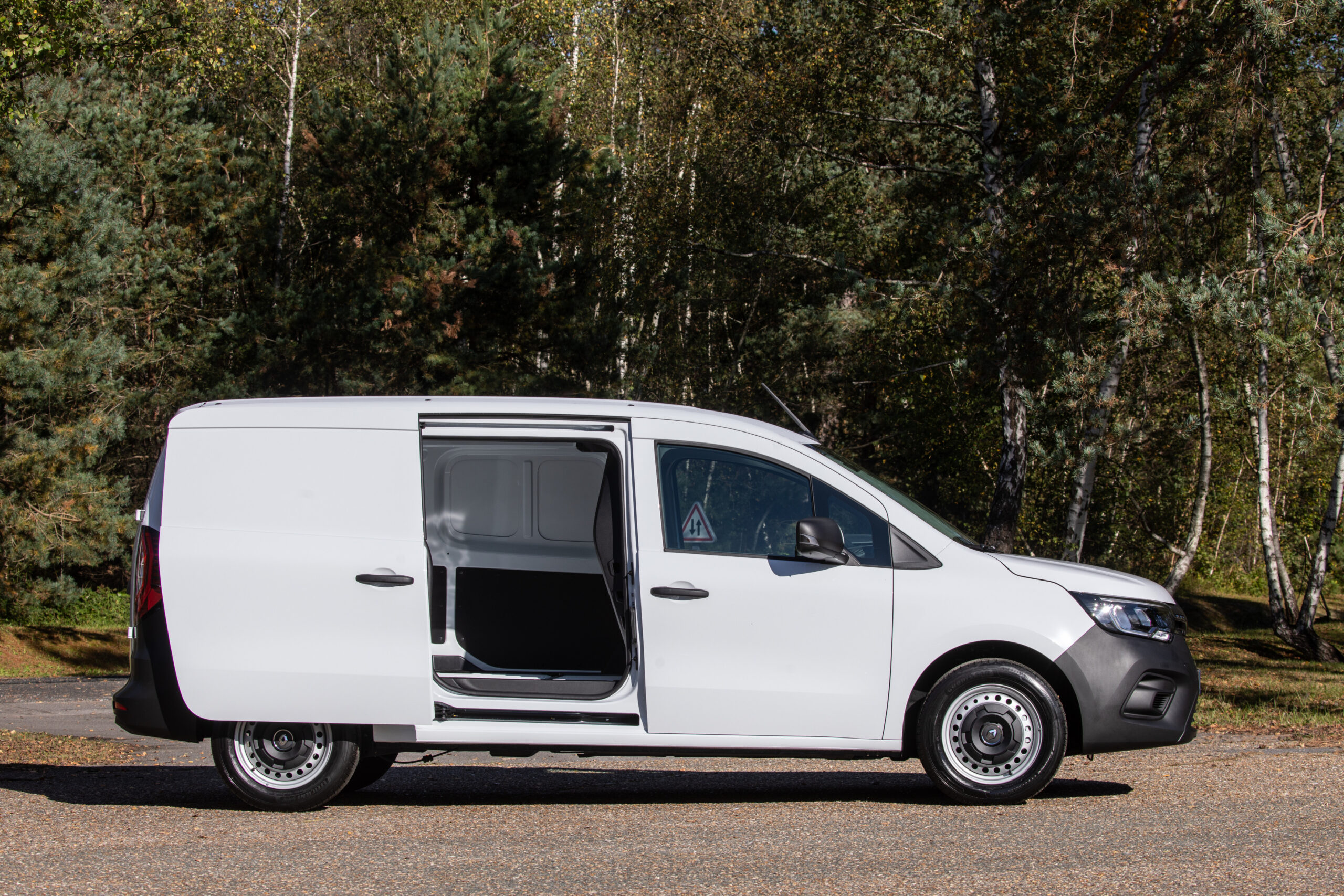 Renault Kangoo L2 TIR transNews