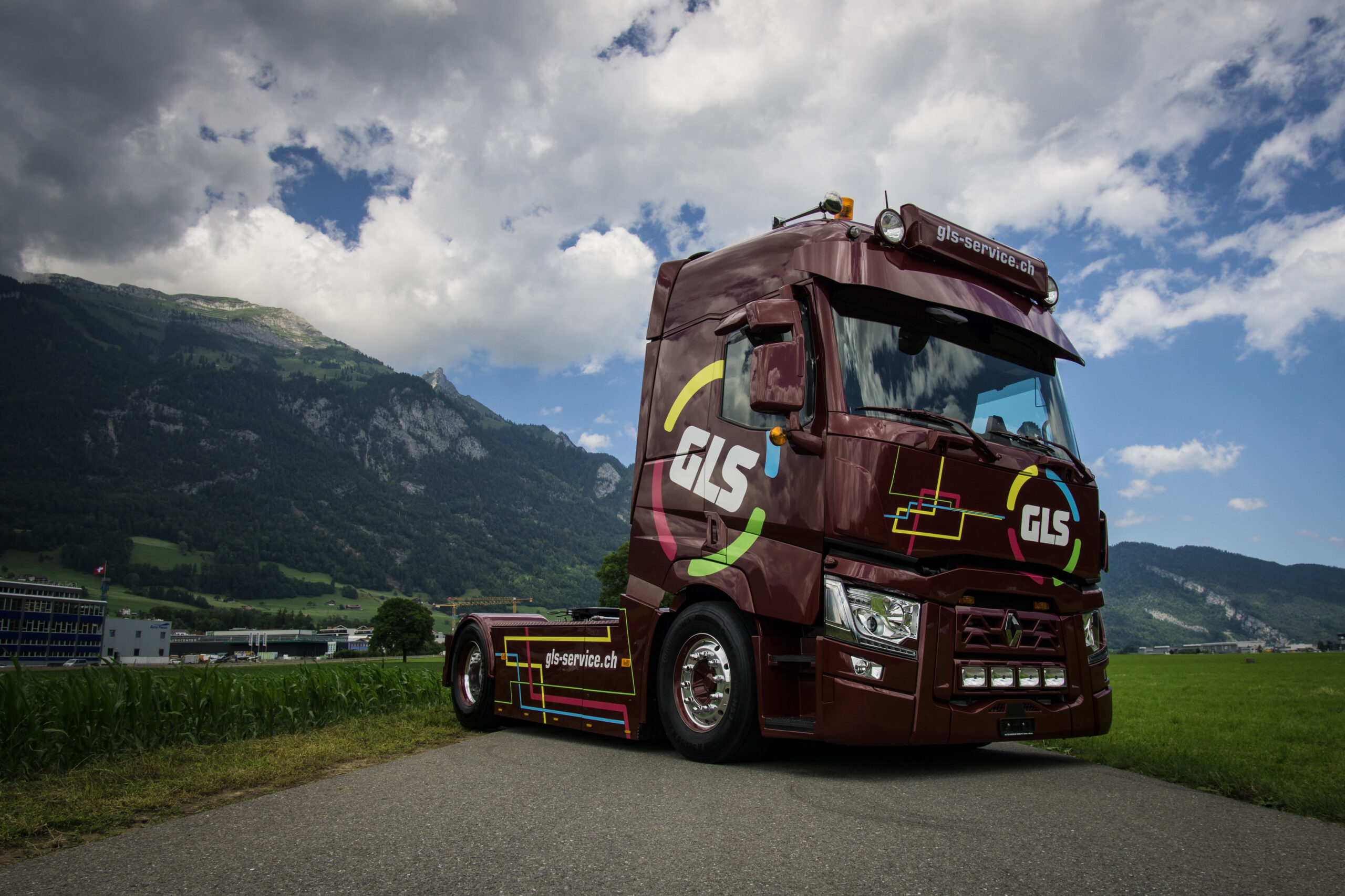 GLS Support und Service GmbH Renault Trucks T520 T4x2 TIR transNews