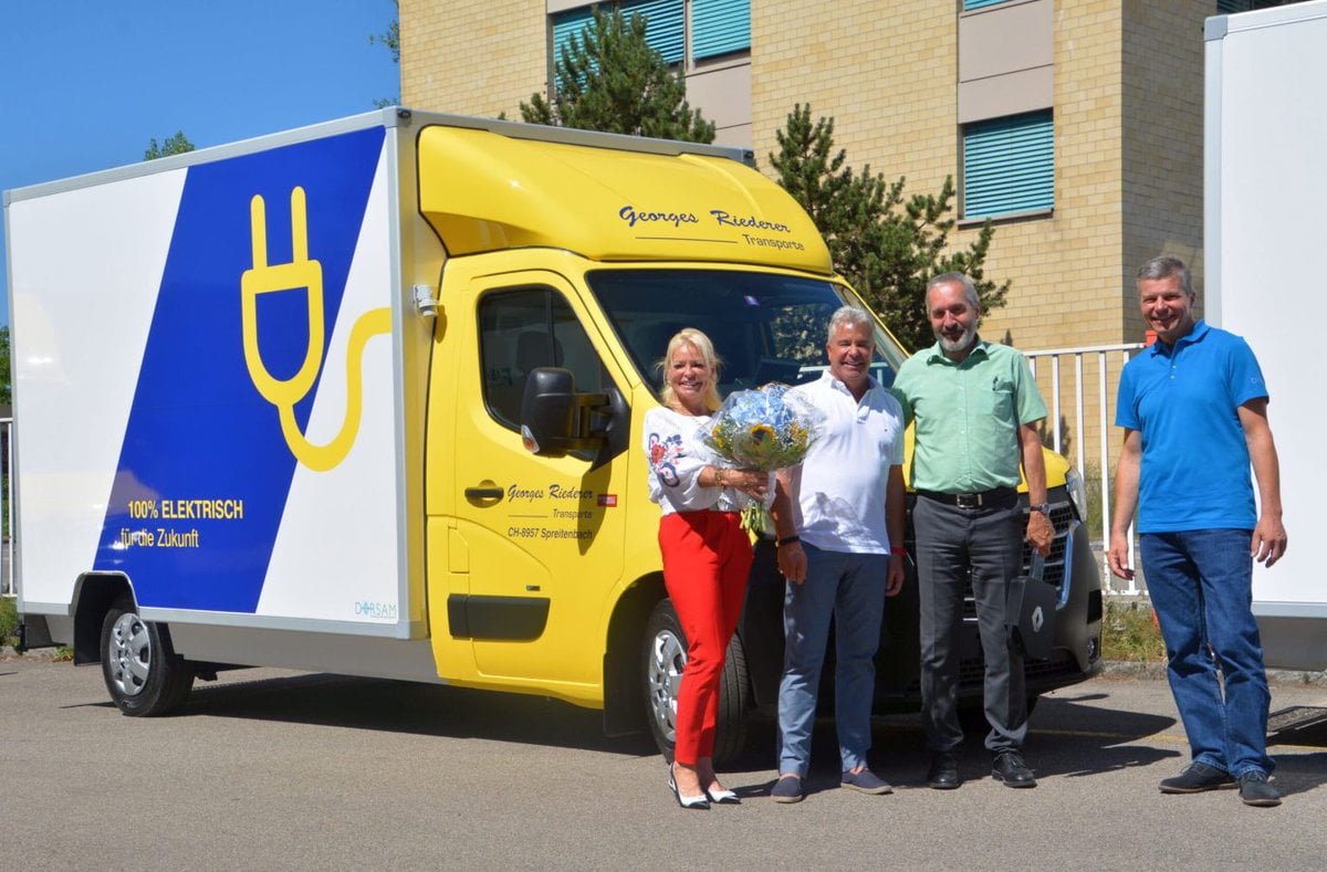 Georges Riederer AG Renault Master E-Tech TIR transNews