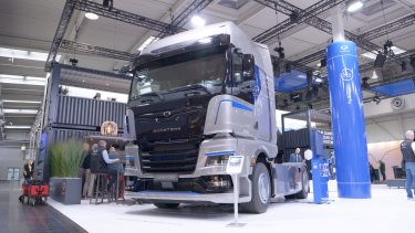 Quantron QHM FCEV IAA Transportation 2022 TIR transNews