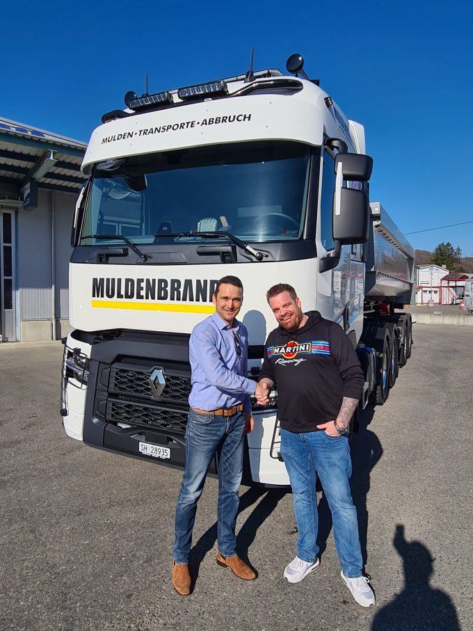 Kies AG Muldenbrandi Renmault Trucks C520 TIR transNews