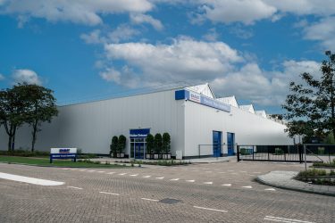 DAF Montagewerk Elektro-LKW Eindhoven TIR transNews