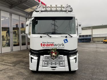 Fahrschule Reto Derungs Renault Trucks TIR transNews