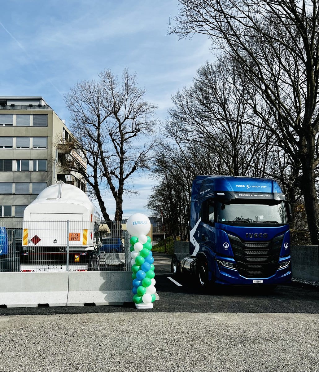 LNG-Tankstelle Muttenz Iveco Gasverbund Mittelland AG TIR transNews