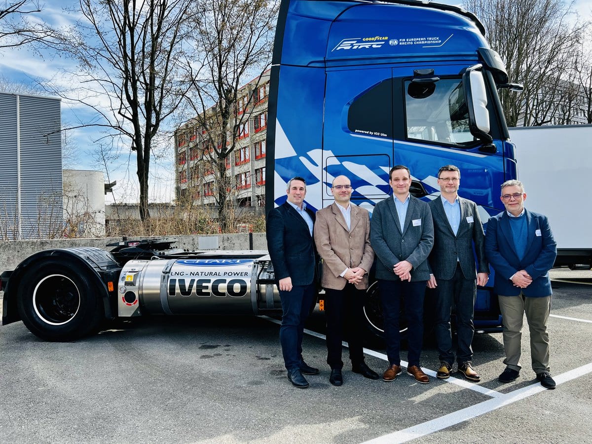 LNG-Tankstelle Muttenz Iveco Gasverbund Mittelland AG TIR transNews