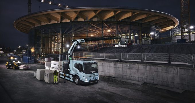 Volvo Trucks Elektro-LKW für die Baustelle TIR transNews