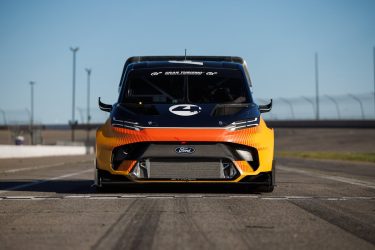 Ford SuperVan 4.2 Pikes Peak TIR transNews