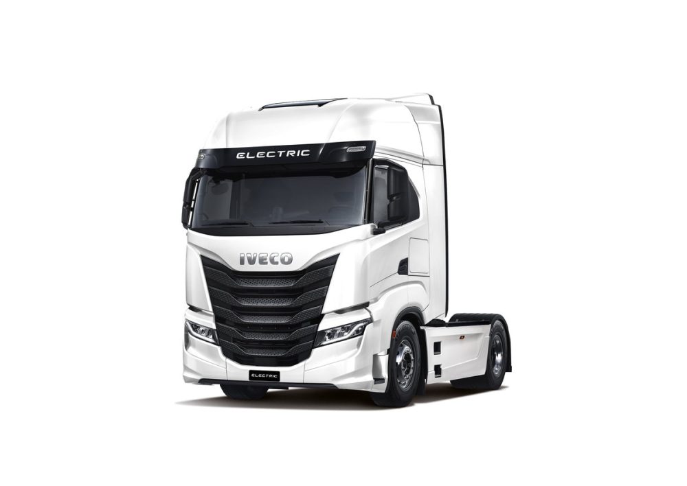 Iveco HD BEV Heavy Duty E-LKW TIR transNews