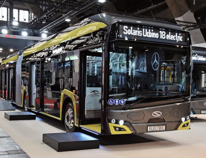 Die Gelenkbusse von Solaris werden mit batterieelektrischem und mit brennstoffzellenelektrischem Antrieb gebaut.