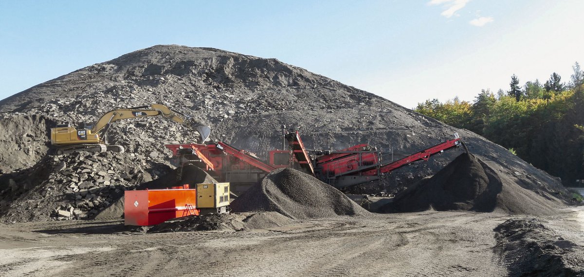 Der Schweizer Ausbauasphalt soll möglichst komplett wieder zurück in die Strassen.