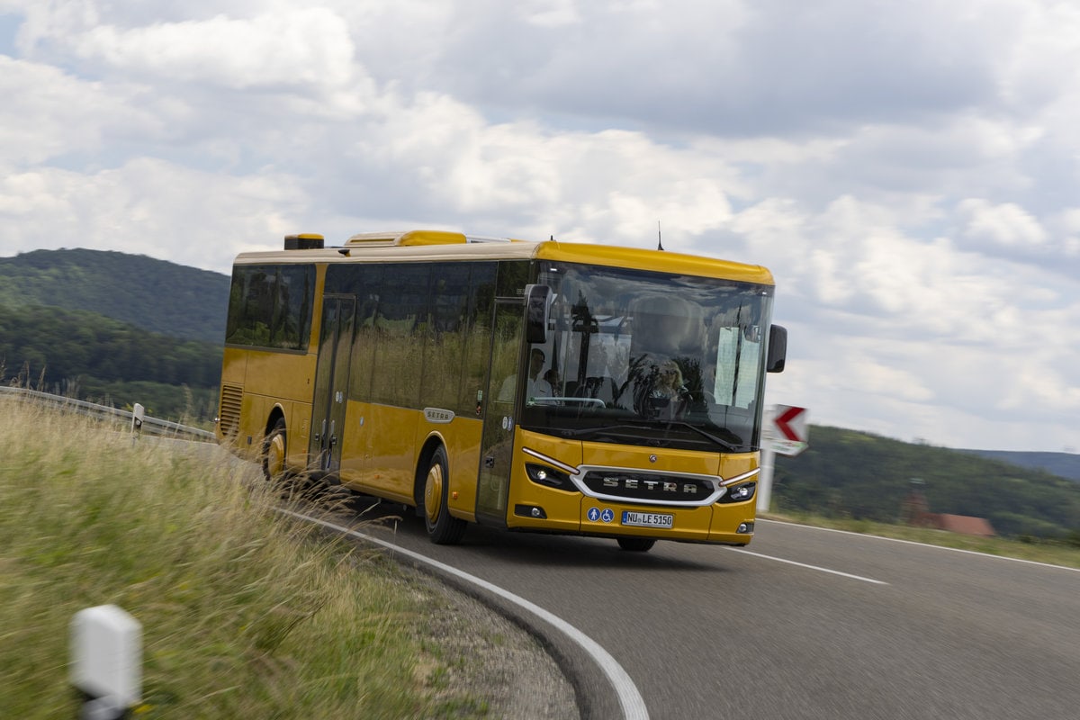 Multiclass 500 LE: Niederflur Und Hochdecker Gekonnt Kombiniert - TIR ...