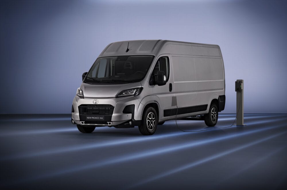 Toyota Professional Proace Max TIR transNews