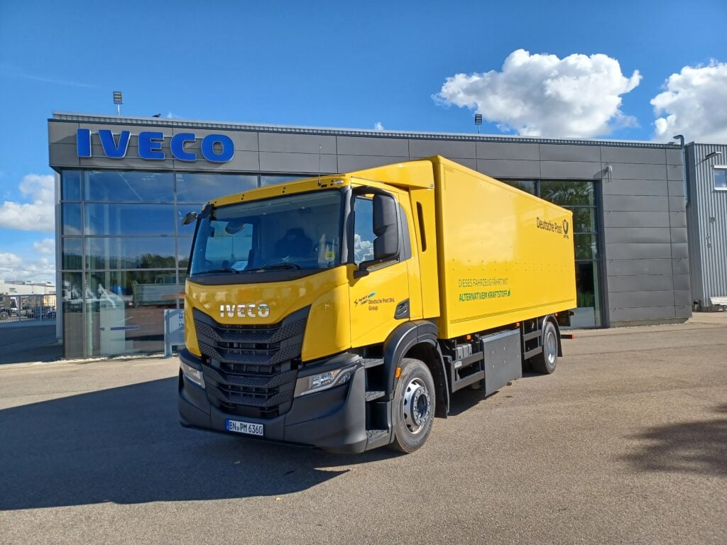 Iveco S-Way CNG Kofferaufbau DHL Group Deutschland TIR transNews