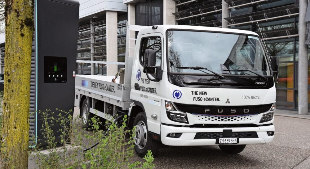 Fuso rüstet den Canter sicherheitstechnisch auf, beim eCanter kommen zusätzliche Neuerungen dazu.