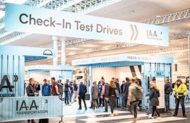 Die alle zwei Jahre im September vom VDA durchgeführte IAA Transportation ist die weltweit wichtigste und grösste Nutzfahrzeugmesse.