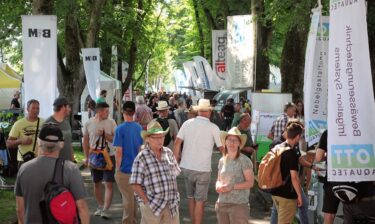 Die einzigartige Atmosphäre im Parkgelände der Gartenbauschule Oeschberg sorgt in der Hitze des Gefechts stets für wohltuende Abkühlung.