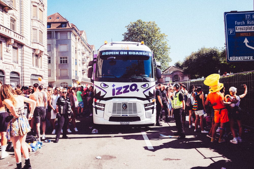 Street Parade 2024 Renault Trucks TIR transNews